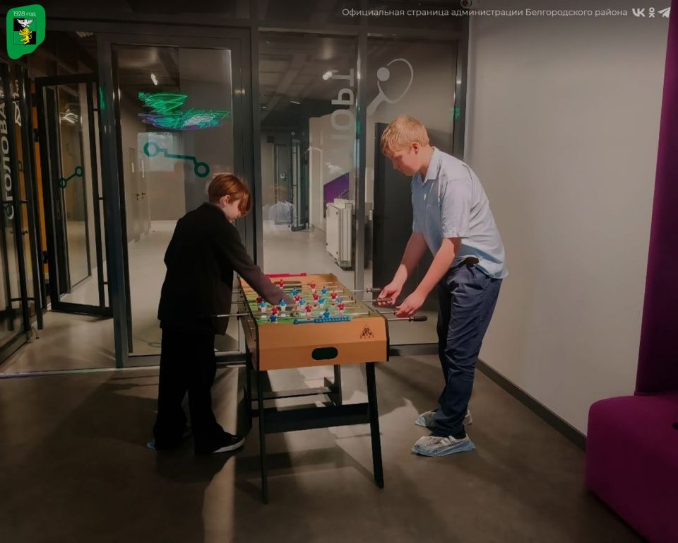 Школьники открывают двери в мир IT Школьники открывают двери в мир IT