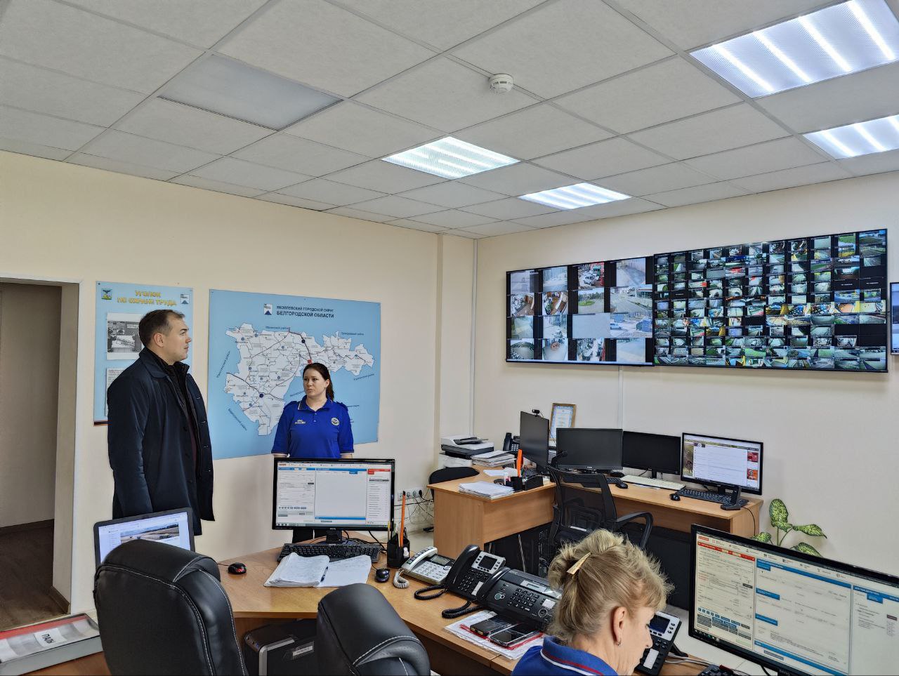 Олег Медведев: В системном режиме, в праздничные дни, уделяю внимание работе наших экстренных служб Олег Медведев: В системном режиме, в праздничные дни, уделяю внимание работе наших экстренных служб