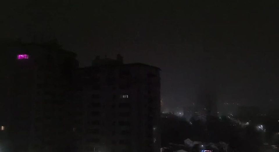 Олег Царёв: Российская ПВО ночью уничтожила 40 украинских БПЛА: 11 – над Воронежской, 8 – над Ростовской, по 6 – над Курской обл и Крымом, 5 – над Брянской, по 2 – над Белгородской и Орловской обл