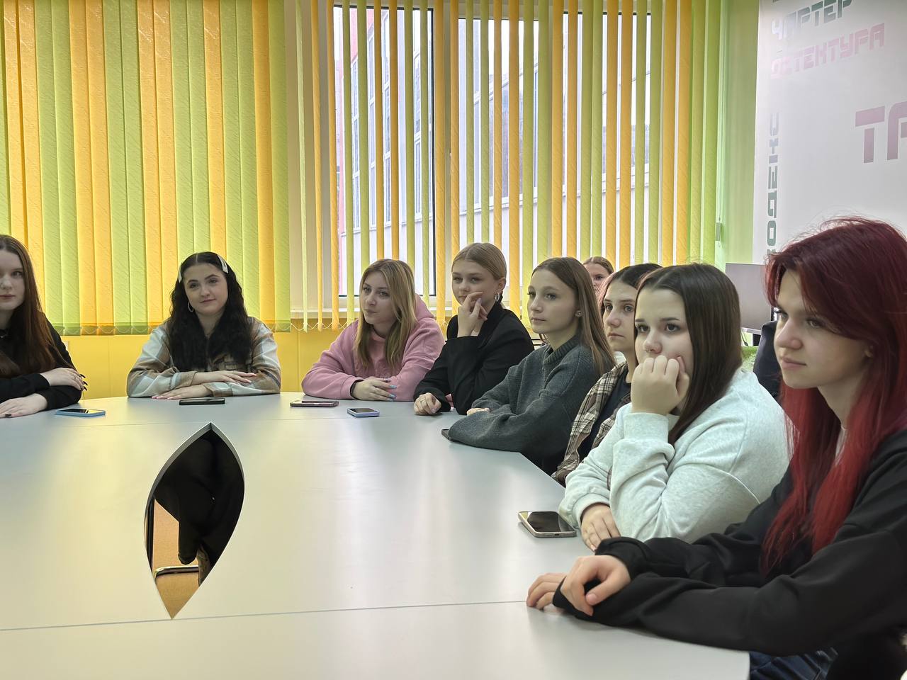 В рамках проекта «Университетские среды» и развития партнерства с ПАО «Сбербанк России» 29 октября в нашем филиале состоялась серия образовательных событий, направленных на повышение финансовой грамотности и кибербезопасности В рамках проекта «Университетские среды» и развития партнерства с ПАО «Сбербанк России» 29 октября в нашем филиале состоялась серия образовательных событий, направленных на повышение финансовой грамотности и кибербезопасности