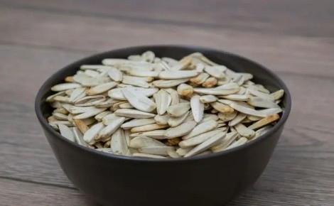 Вред и польза тыквенных семечек: как их правильно есть