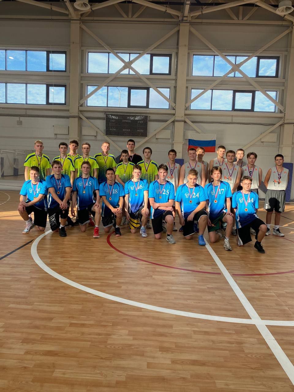 Олег Медведев: 3 и 4 ноября ФОК "Лидер" в Томаровке принимал юных спортсменов на турнирах по волейболу и баскетболу, посвященных Дню народного единства Олег Медведев: 3 и 4 ноября ФОК "Лидер" в Томаровке принимал юных спортсменов на турнирах по волейболу и баскетболу, посвященных Дню народного единства