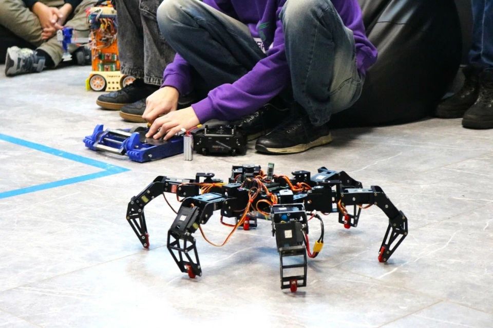 В Белгороде заработала мастерская робототехники «Робо_Лаb31» В Белгороде заработала мастерская робототехники «Робо_Лаb31»