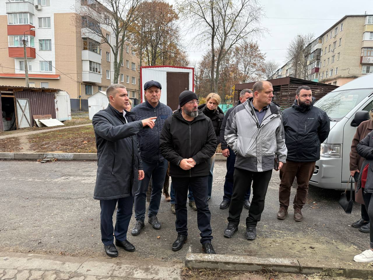 Михаил Лобазнов: Вместе с ответственными руководителями по направлениям провели традиционный объезд города Михаил Лобазнов: Вместе с ответственными руководителями по направлениям провели традиционный объезд города