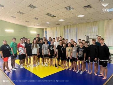 В Губкине провели мастер-класс для юных пловцов