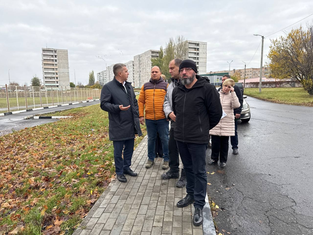 Михаил Лобазнов: Вместе с ответственными руководителями по направлениям провели традиционный объезд города