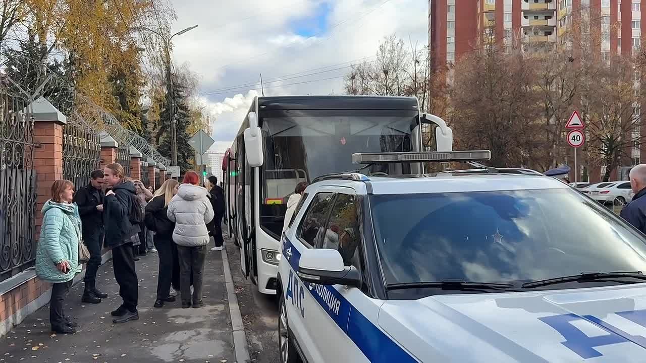 Белгородские выпускники профильных кадетских классов стали участниками профориентационной экскурсии в Орловский юридический институт МВД России