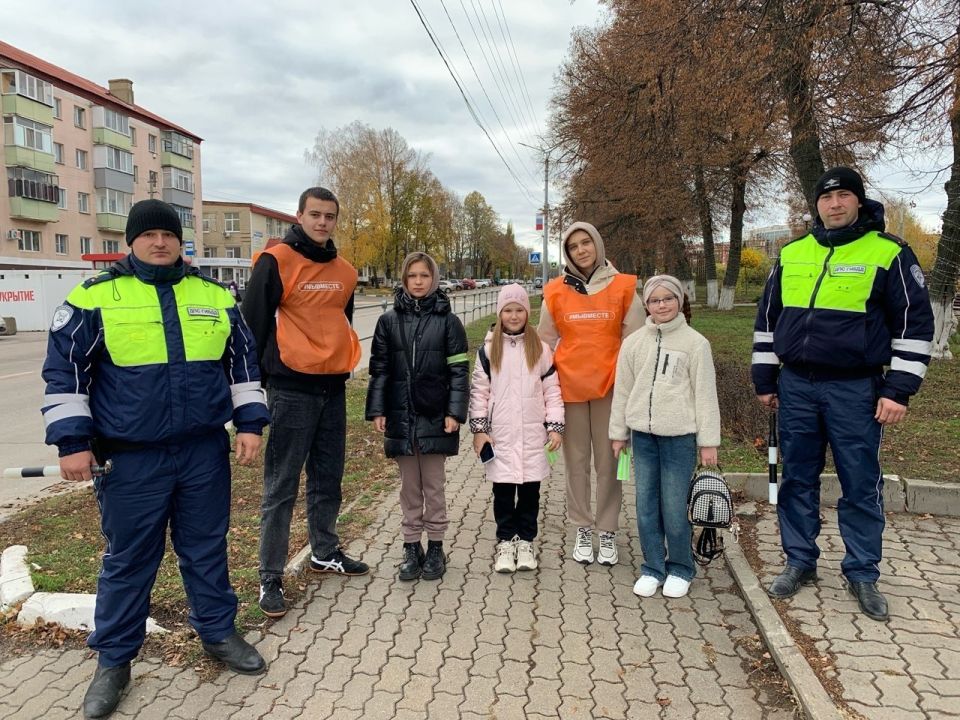 В Ракитном прошла акция «Будь заметен на дороге!» В Ракитном прошла акция «Будь заметен на дороге!»