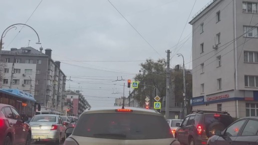 Доброе утро, друзья. Не забывайте о соблюдении дорожных правил, будьте внимательны при движении, особенно на перекрестках и уступайте дорогу пешеходам Желаем вам прекрасного дня и безопасных дорог