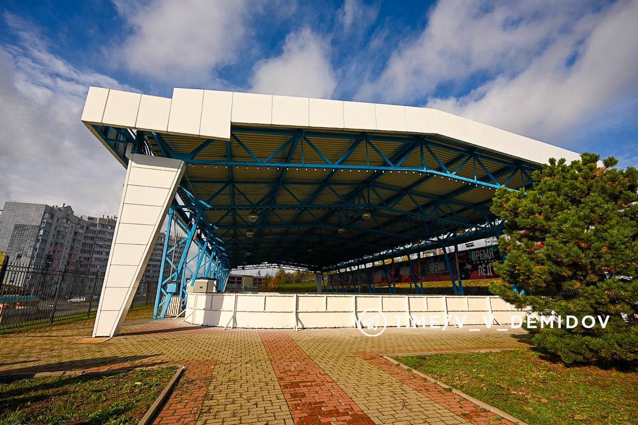 Валентин Демидов: Проверил ход подготовки Есенинского катка к зимнему сезону Валентин Демидов: Проверил ход подготовки Есенинского катка к зимнему сезону