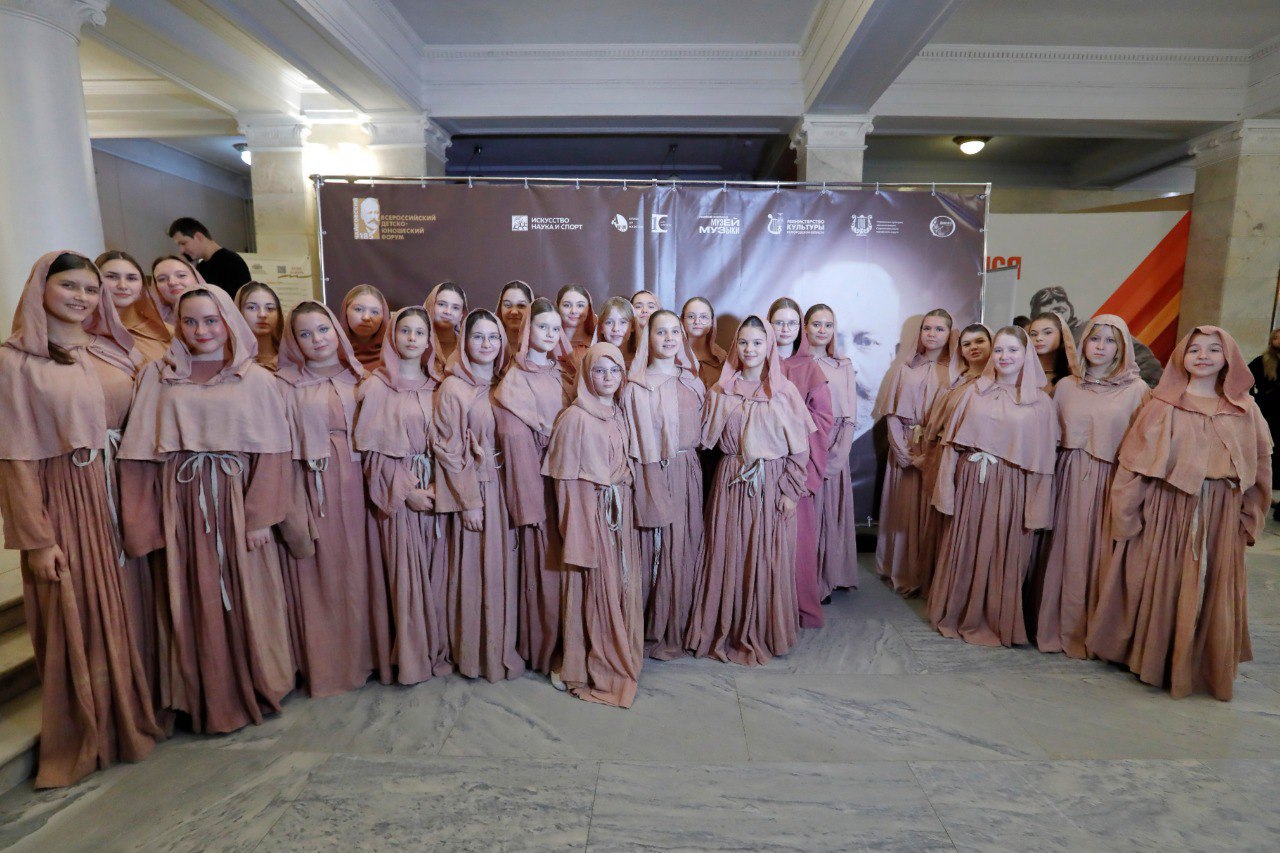 Учащиеся детских школ искусств из Белгорода, Курска, Губкина и Старого Оскола приняли участие в постановке оперы Петра Ильича Чайковского «Иоланта» на сцене Воронежского театра оперы и балета Учащиеся детских школ искусств из Белгорода, Курска, Губкина и Старого Оскола приняли участие в постановке оперы Петра Ильича Чайковского «Иоланта» на сцене Воронежского театра оперы и балета