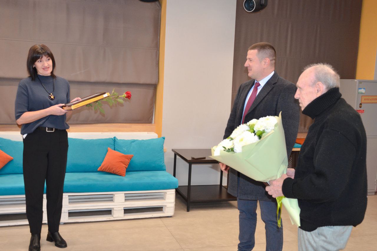 Талантливый музыкант, заслуженный работник культуры РФ Анатолий Ковальчук отметил 80-летний юбилей Талантливый музыкант, заслуженный работник культуры РФ Анатолий Ковальчук отметил 80-летний юбилей