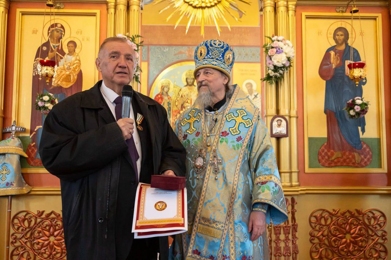 В день памяти иконы Божией Матери «Всех скорбящих Радость», митрополит Белгородский и Старооскольский Иоанн совершил Божественную литургию в нашем храме по случаю престольного праздника В день памяти иконы Божией Матери «Всех скорбящих Радость», митрополит Белгородский и Старооскольский Иоанн совершил Божественную литургию в нашем храме по случаю престольного праздника