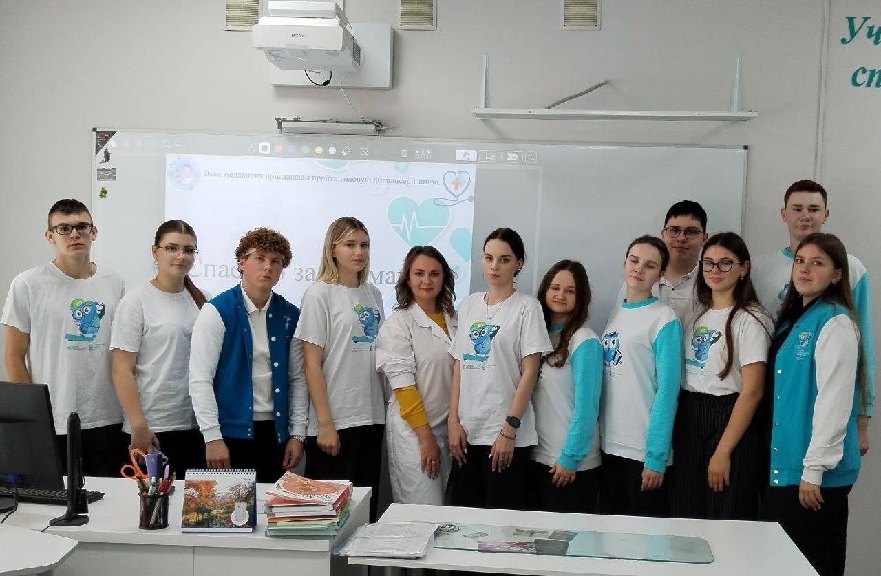 Светлана Халеева: Для учащихся медицинских классов 3 и 7 школы провели занятие врачи-терапевты Алексеевской центральной районной больницы — Марушова Алина Константиновна и Костылёва Ирина Алексеевна Светлана Халеева: Для учащихся медицинских классов 3 и 7 школы провели занятие врачи-терапевты Алексеевской центральной районной больницы — Марушова Алина Константиновна и Костылёва Ирина Алексеевна