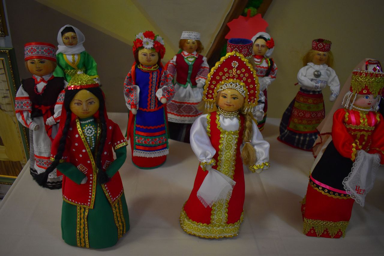 В рамках областной эстафеты культуры «Белгородская область — Родина Победы» в Центре культурного развития посёлка Волоконовка выступили творческие коллективы Чернянского района В рамках областной эстафеты культуры «Белгородская область — Родина Победы» в Центре культурного развития посёлка Волоконовка выступили творческие коллективы Чернянского района