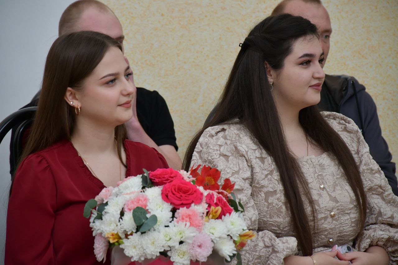 Галина Руденко: Алексей Иванович и Мария Александровна Платохины отметили золотую свадьбу, спустя 50 лет вновь обменявшись обручальными кольцами Галина Руденко: Алексей Иванович и Мария Александровна Платохины отметили золотую свадьбу, спустя 50 лет вновь обменявшись обручальными кольцами