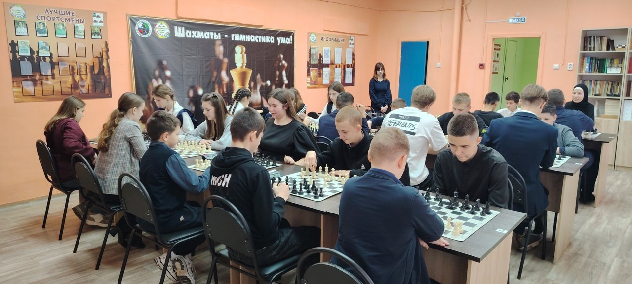 На базе Вейделевской спортивной школы прошли районные соревнования по шахматам среди команд общеобразовательных организаций дивизиона «А», в рамках 68-й Спартакиады школьников в 2025 – 2026 учебном году На базе Вейделевской спортивной школы прошли районные соревнования по шахматам среди команд общеобразовательных организаций дивизиона «А», в рамках 68-й Спартакиады школьников в 2025 – 2026 учебном году