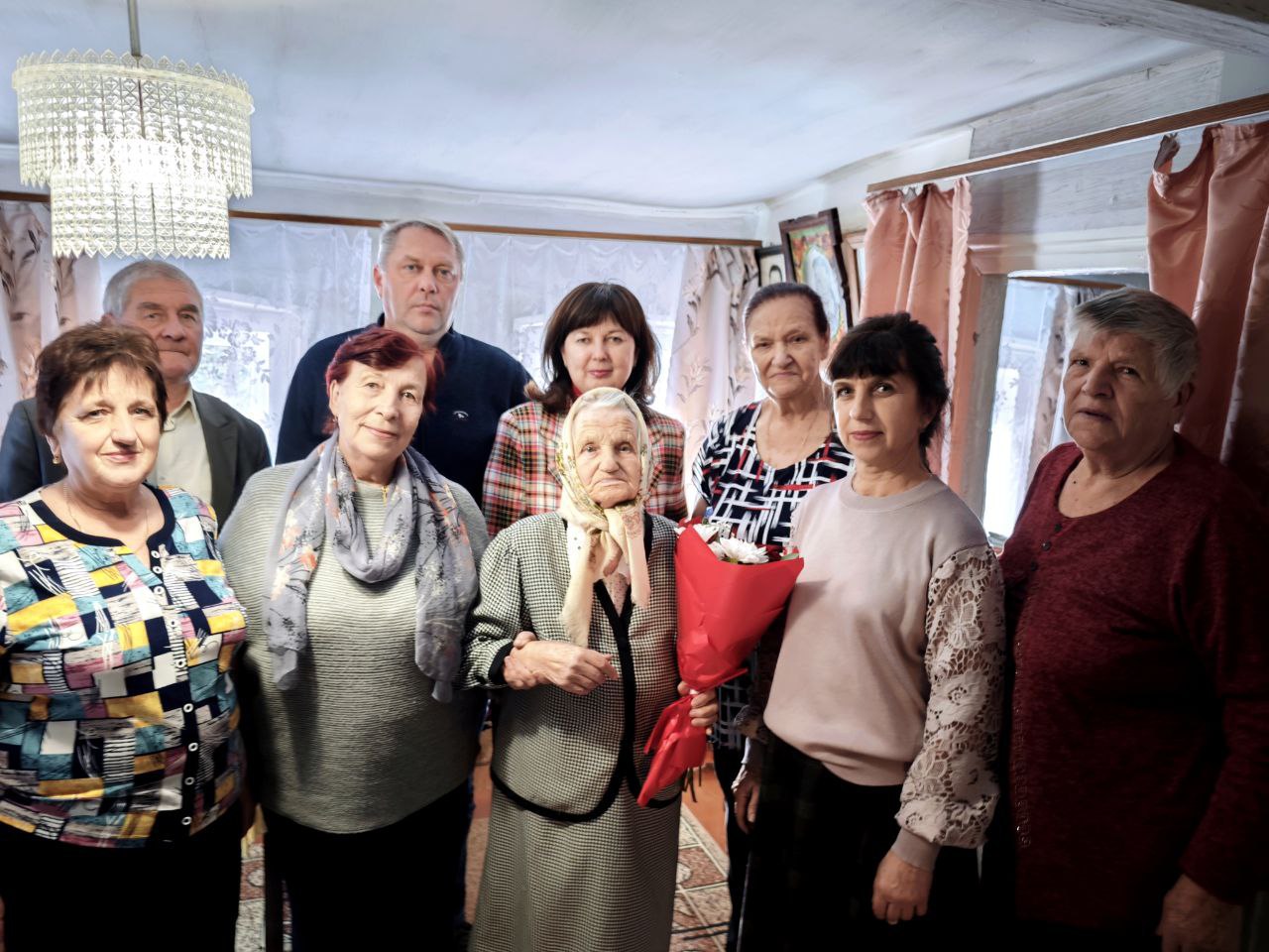 Сегодня 90-летний юбилей отмечает наша землячка, Середа Мария Алексеевна, жительница села Большая Халань Сегодня 90-летний юбилей отмечает наша землячка, Середа Мария Алексеевна, жительница села Большая Халань