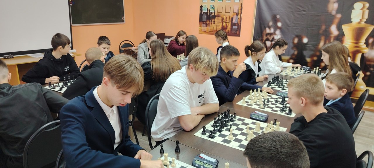 На базе Вейделевской спортивной школы прошли районные соревнования по шахматам среди команд общеобразовательных организаций дивизиона «А», в рамках 68-й Спартакиады школьников в 2025 – 2026 учебном году На базе Вейделевской спортивной школы прошли районные соревнования по шахматам среди команд общеобразовательных организаций дивизиона «А», в рамках 68-й Спартакиады школьников в 2025 – 2026 учебном году
