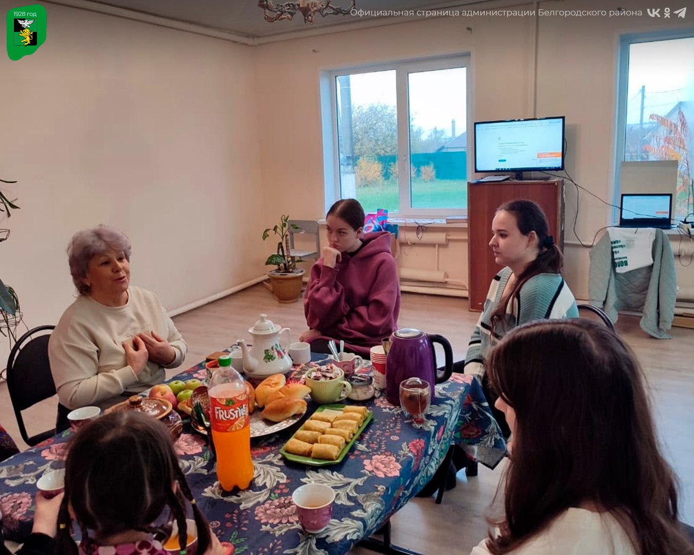 На территории Белгородского района продолжаются патриотические мероприятия в рамках акции «Мы едины» На территории Белгородского района продолжаются патриотические мероприятия в рамках акции «Мы едины»