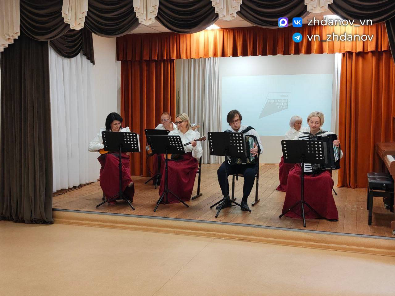 Владимир Жданов: В рамках реализации нацпроекта «Семья» школы искусств в сёлах Городище и Федосеевка получили новые музыкальные инструменты и современное оборудование Владимир Жданов: В рамках реализации нацпроекта «Семья» школы искусств в сёлах Городище и Федосеевка получили новые музыкальные инструменты и современное оборудование