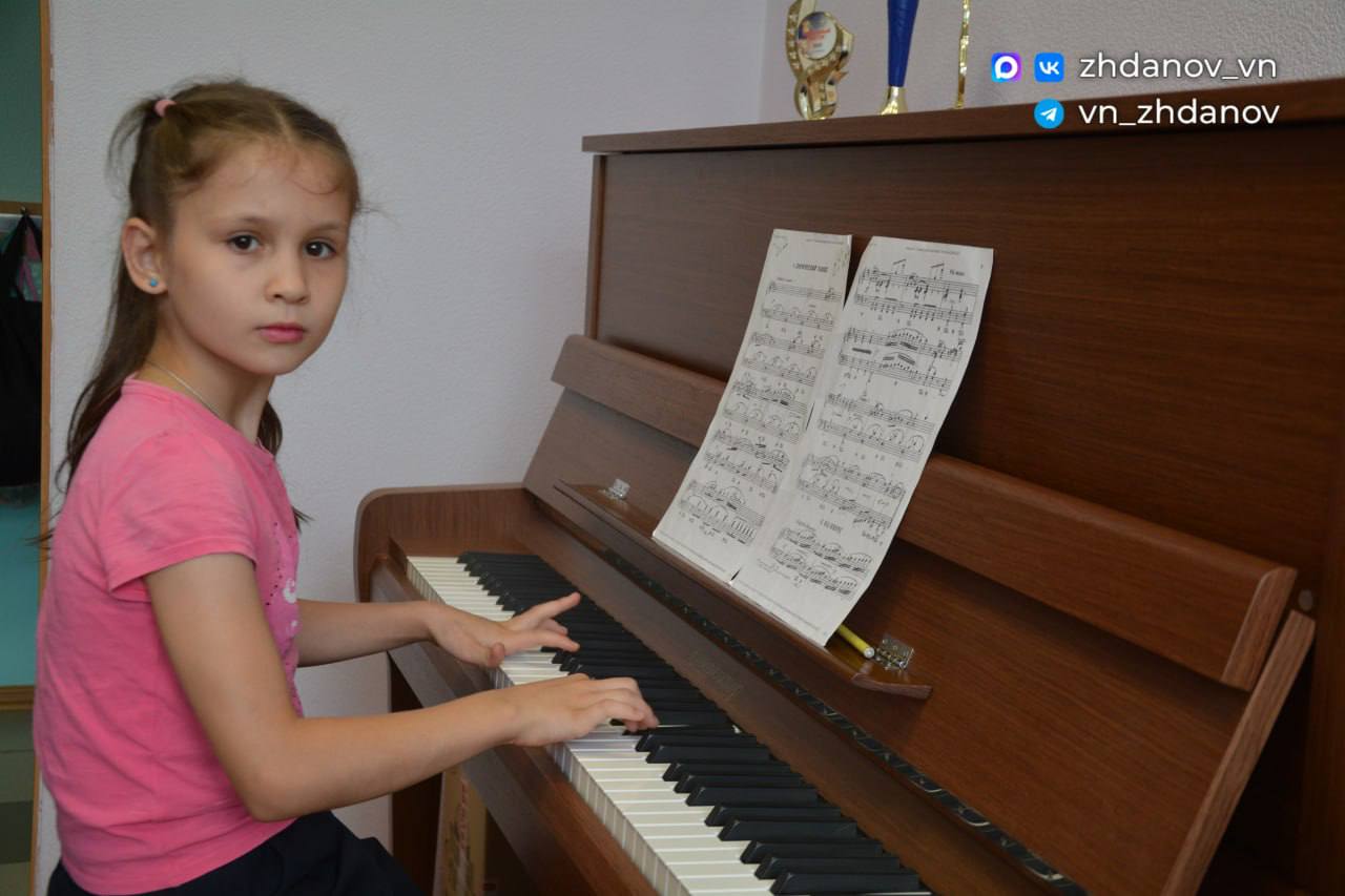 Владимир Жданов: В рамках реализации нацпроекта «Семья» школы искусств в сёлах Городище и Федосеевка получили новые музыкальные инструменты и современное оборудование Владимир Жданов: В рамках реализации нацпроекта «Семья» школы искусств в сёлах Городище и Федосеевка получили новые музыкальные инструменты и современное оборудование