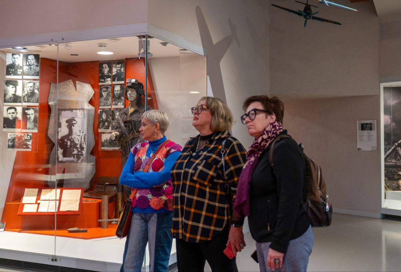 Константин Курганский: Известные деятели культуры России посетили Прохоровское поле Константин Курганский: Известные деятели культуры России посетили Прохоровское поле