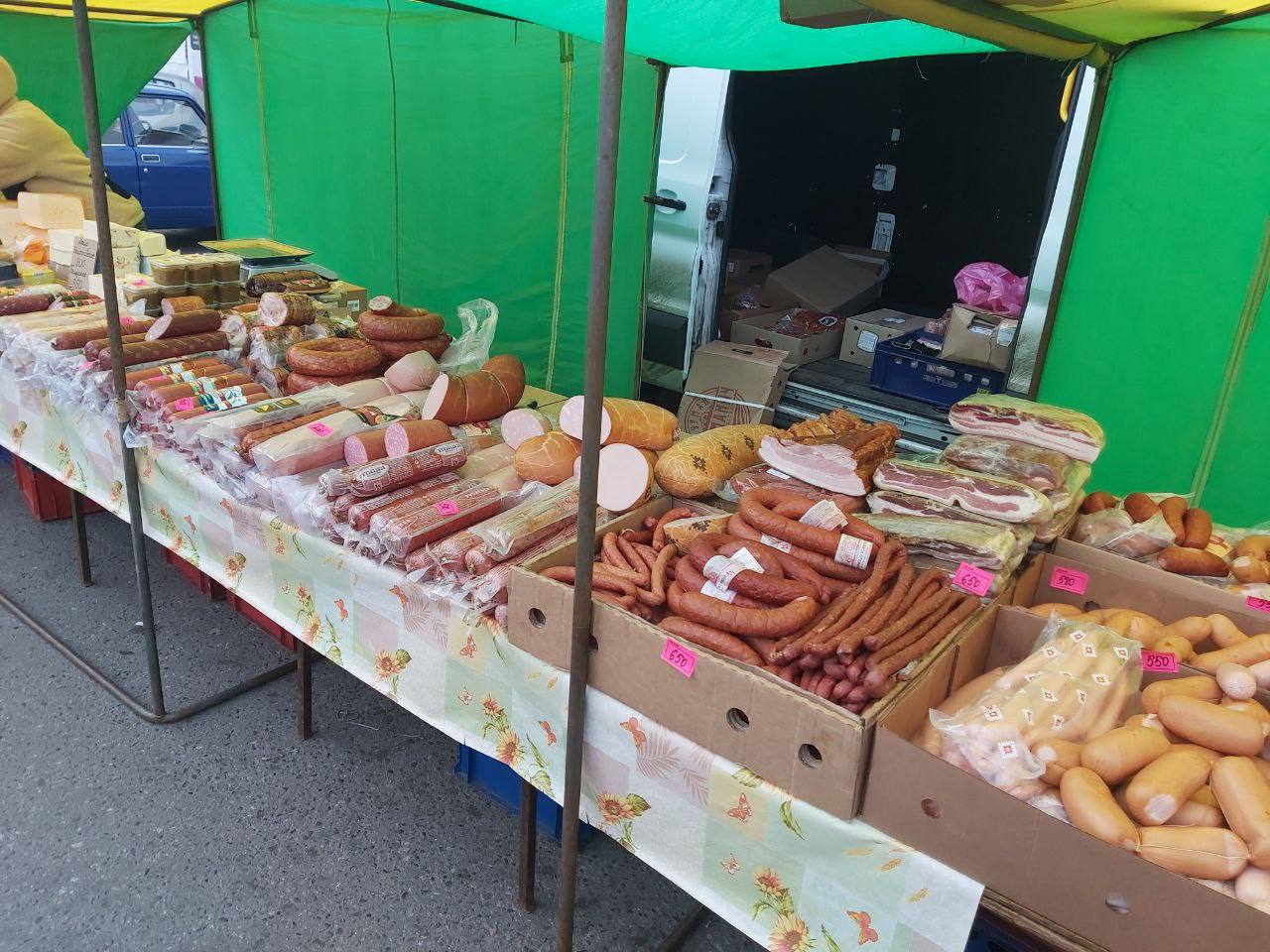 Андрей Миськов: Сегодня Новый Оскол вновь окунулся в оживлённую и по-настоящему домашнюю атмосферу традиционной сельскохозяйственной ярмарки Андрей Миськов: Сегодня Новый Оскол вновь окунулся в оживлённую и по-настоящему домашнюю атмосферу традиционной сельскохозяйственной ярмарки