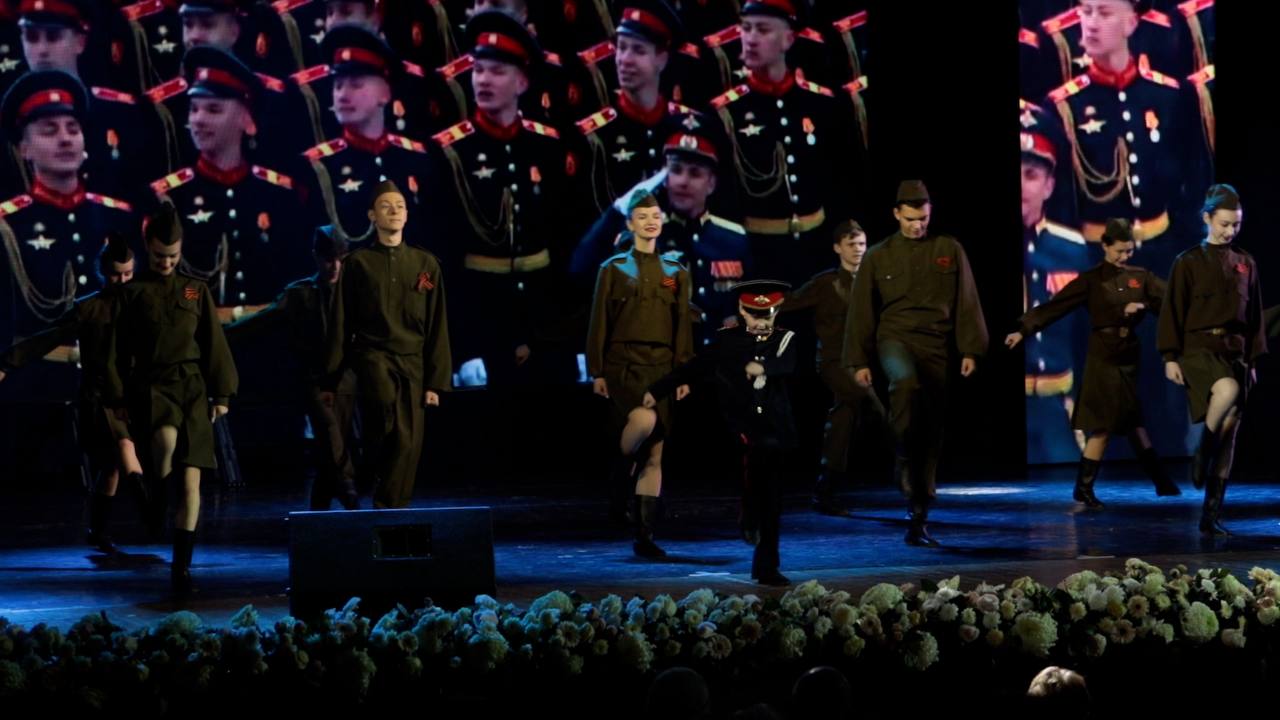 Анна Куташова: Стала гостьей замечательного события — завершения патриотического марафона «Я — Россиянин», реализованного по инициативе «Совета женщин» под руководством Любови Петровны Киреевой Анна Куташова: Стала гостьей замечательного события — завершения патриотического марафона «Я — Россиянин», реализованного по инициативе «Совета женщин» под руководством Любови Петровны Киреевой