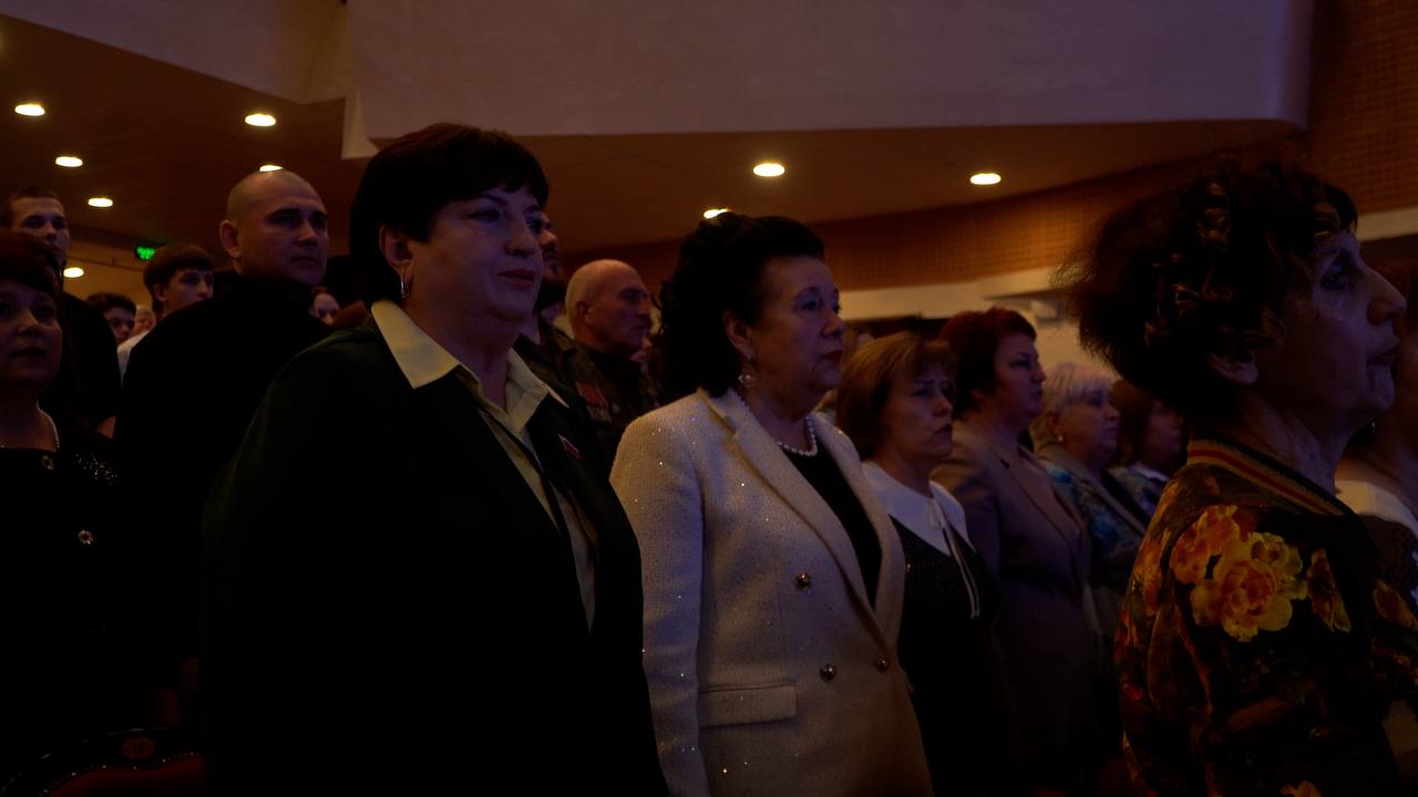 Анна Куташова: Стала гостьей замечательного события — завершения патриотического марафона «Я — Россиянин», реализованного по инициативе «Совета женщин» под руководством Любови Петровны Киреевой Анна Куташова: Стала гостьей замечательного события — завершения патриотического марафона «Я — Россиянин», реализованного по инициативе «Совета женщин» под руководством Любови Петровны Киреевой