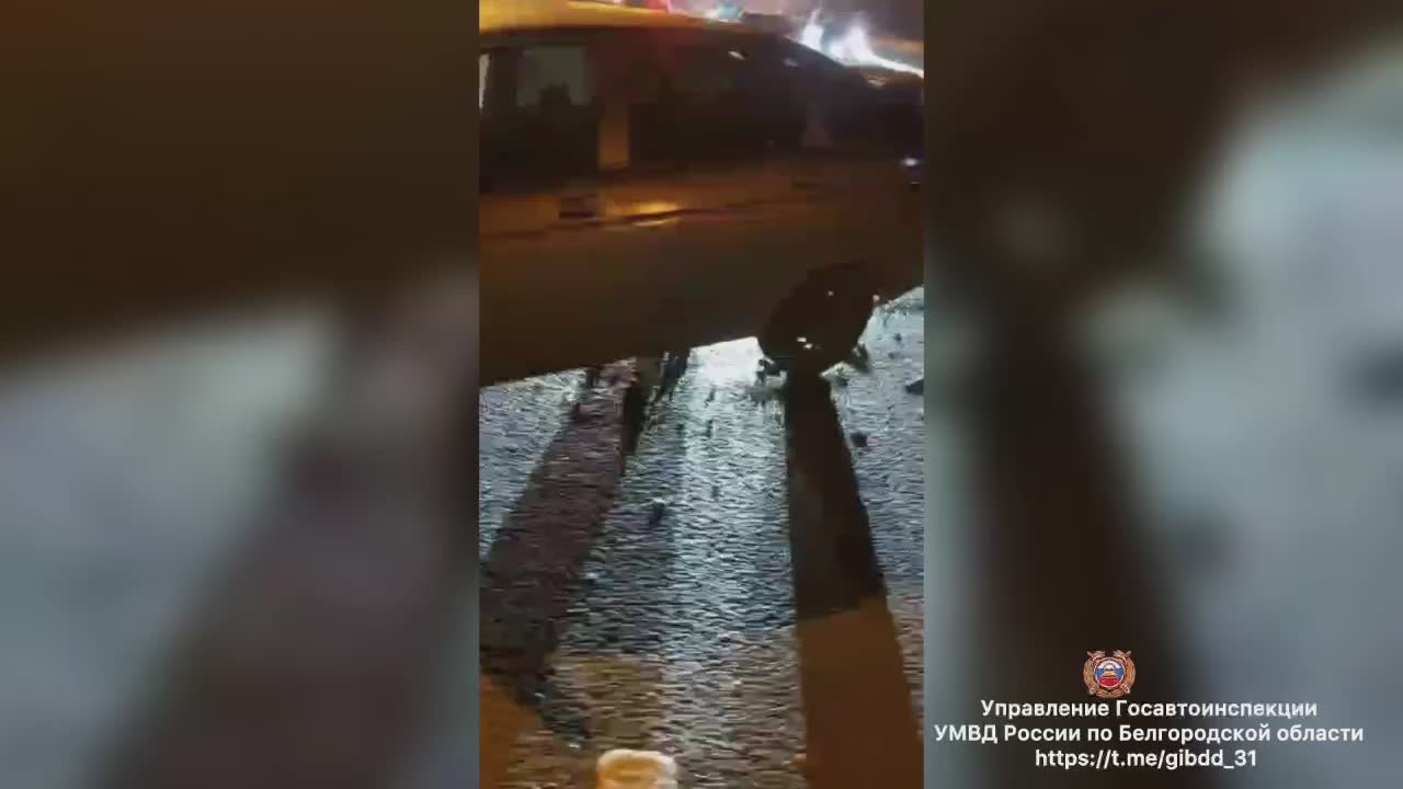 #СВОДКА_ДТП. По предварительным данным, вчера около 19 часов 40 минут на 7 км автодороги «Магистраль 1-1» Старооскольского ГО 58-летний водитель, управляя автомобилем «Мерседес В350», при выезде с прилегающей территории не...