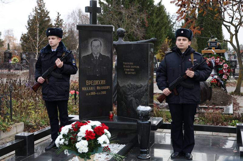 В Белгороде сотрудники полиции почтили память погибших при исполнении служебного долга стражей порядка