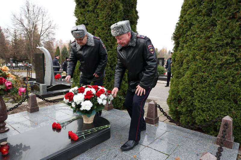 В Белгороде сотрудники полиции почтили память погибших при исполнении служебного долга стражей порядка В Белгороде сотрудники полиции почтили память погибших при исполнении служебного долга стражей порядка