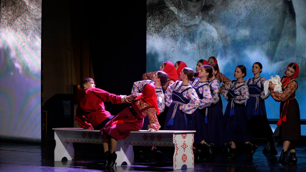 Анна Куташова: Стала гостьей замечательного события — завершения патриотического марафона «Я — Россиянин», реализованного по инициативе «Совета женщин» под руководством Любови Петровны Киреевой Анна Куташова: Стала гостьей замечательного события — завершения патриотического марафона «Я — Россиянин», реализованного по инициативе «Совета женщин» под руководством Любови Петровны Киреевой