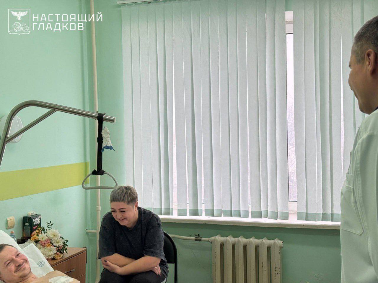 Вячеслав Гладков навестил пострадавших от атак ВСУ белгородцев Вячеслав Гладков навестил пострадавших от атак ВСУ белгородцев