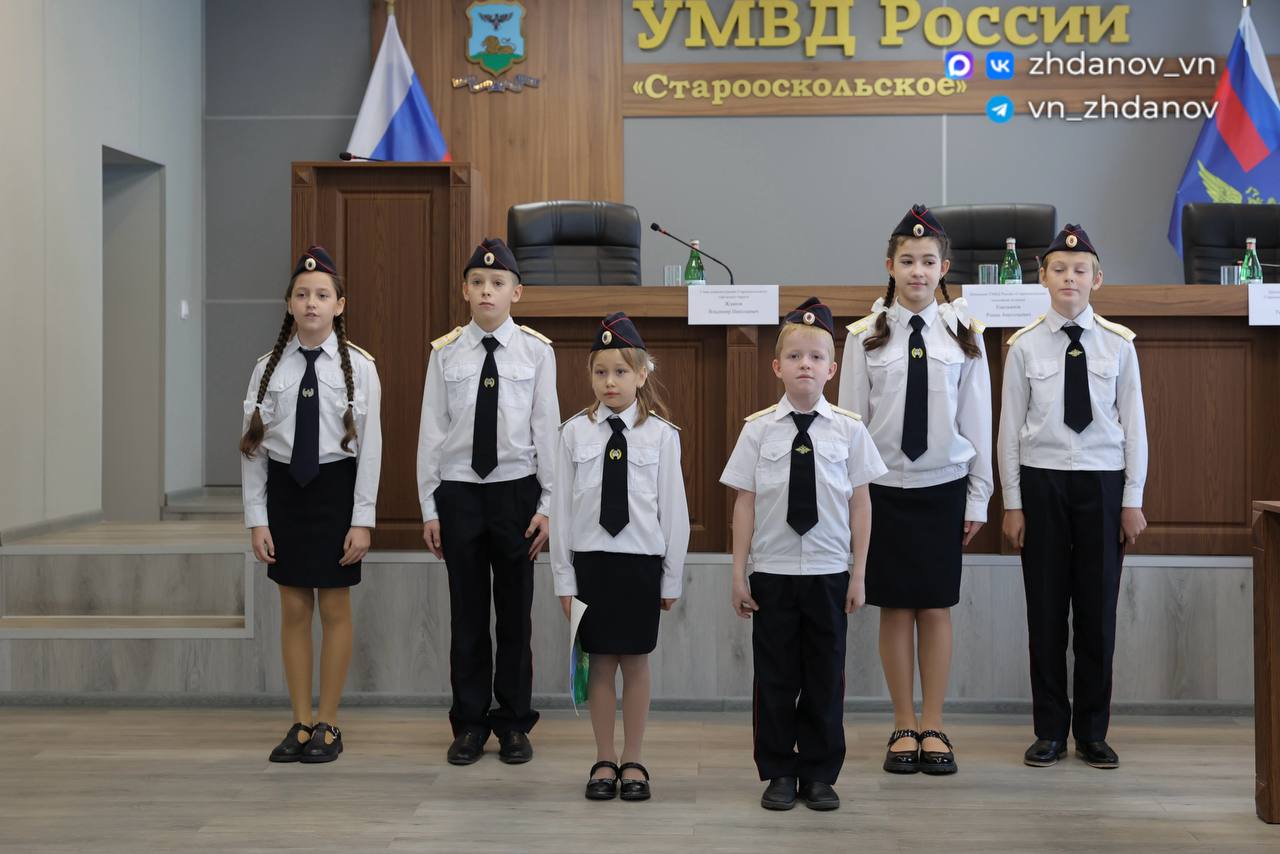 Владимир Жданов: Награждение сотрудников УМВД в преддверии профессионального праздника Владимир Жданов: Награждение сотрудников УМВД в преддверии профессионального праздника