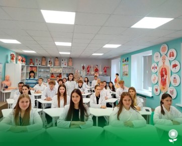 Ученики медицинских классов МБОУ СОШ №7 и МБОУ СОШ №3 получили возможность расширить свои знания в сфере здравоохранения