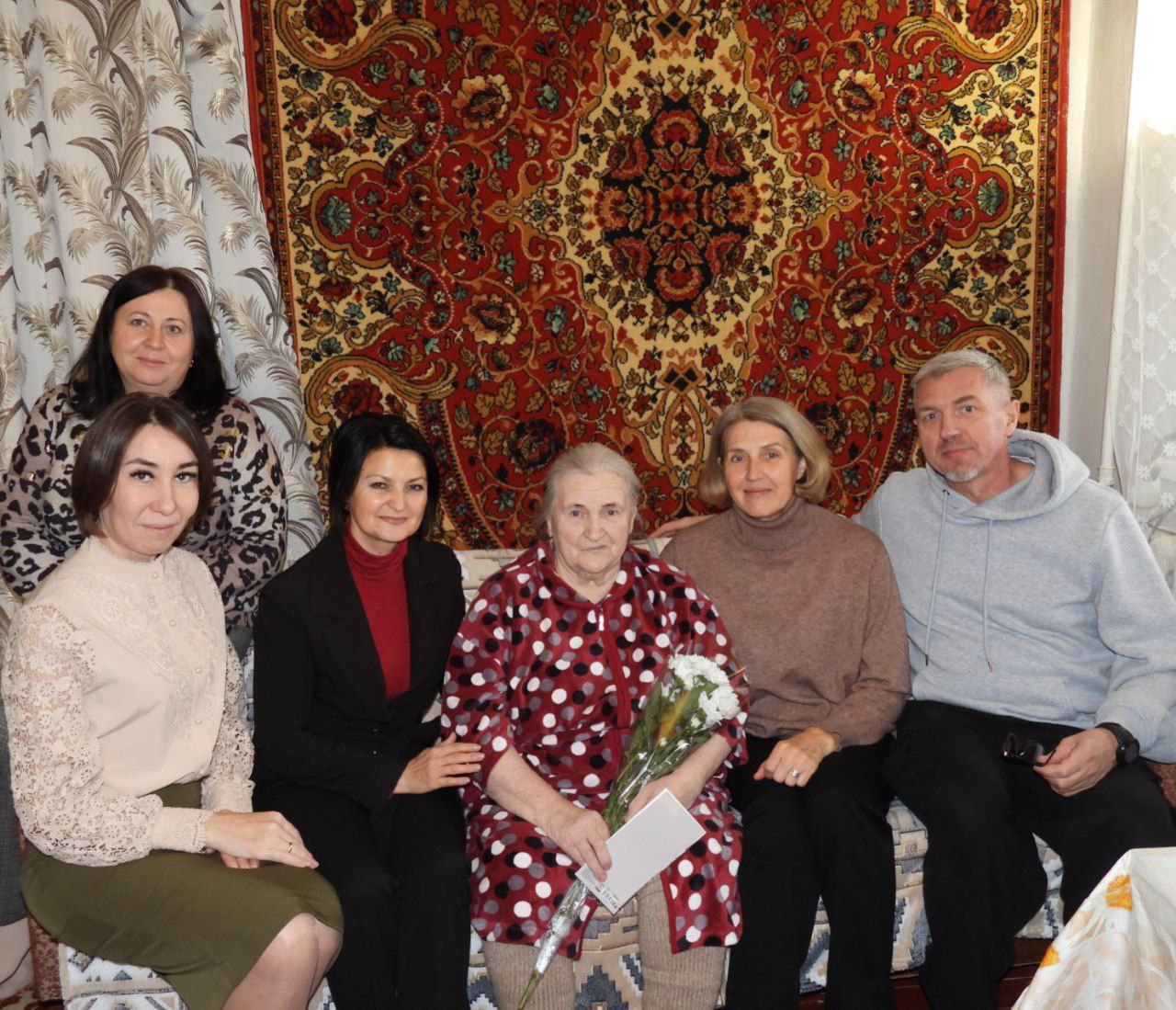 Татьяна Киричкова: Сегодня свой 90летний юбилей отмечает жительница села Лозная — Прасковья Семёновна Киянова Татьяна Киричкова: Сегодня свой 90летний юбилей отмечает жительница села Лозная — Прасковья Семёновна Киянова