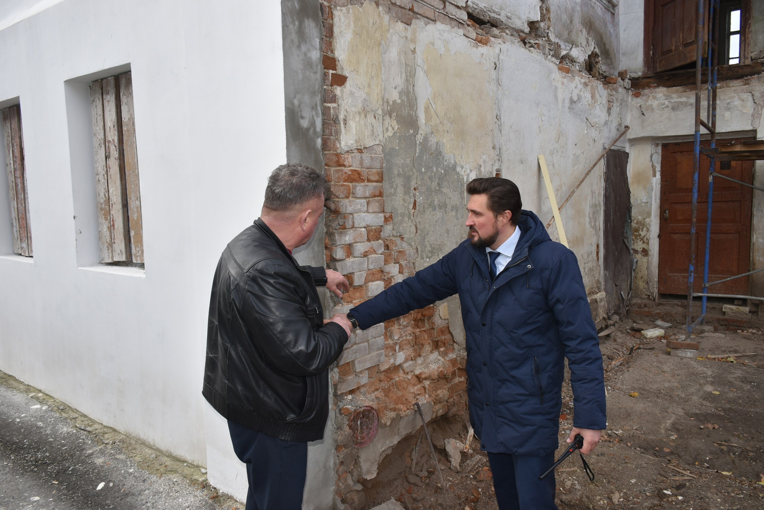 Грайворонский округ с рабочим визитом посетил начальник управления госохраны объектов культурного наследия региона Алексей Чернявский Грайворонский округ с рабочим визитом посетил начальник управления госохраны объектов культурного наследия региона Алексей Чернявский