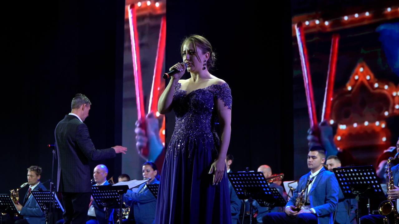 Анна Куташова: Стала гостьей замечательного события — завершения патриотического марафона «Я — Россиянин», реализованного по инициативе «Совета женщин» под руководством Любови Петровны Киреевой Анна Куташова: Стала гостьей замечательного события — завершения патриотического марафона «Я — Россиянин», реализованного по инициативе «Совета женщин» под руководством Любови Петровны Киреевой