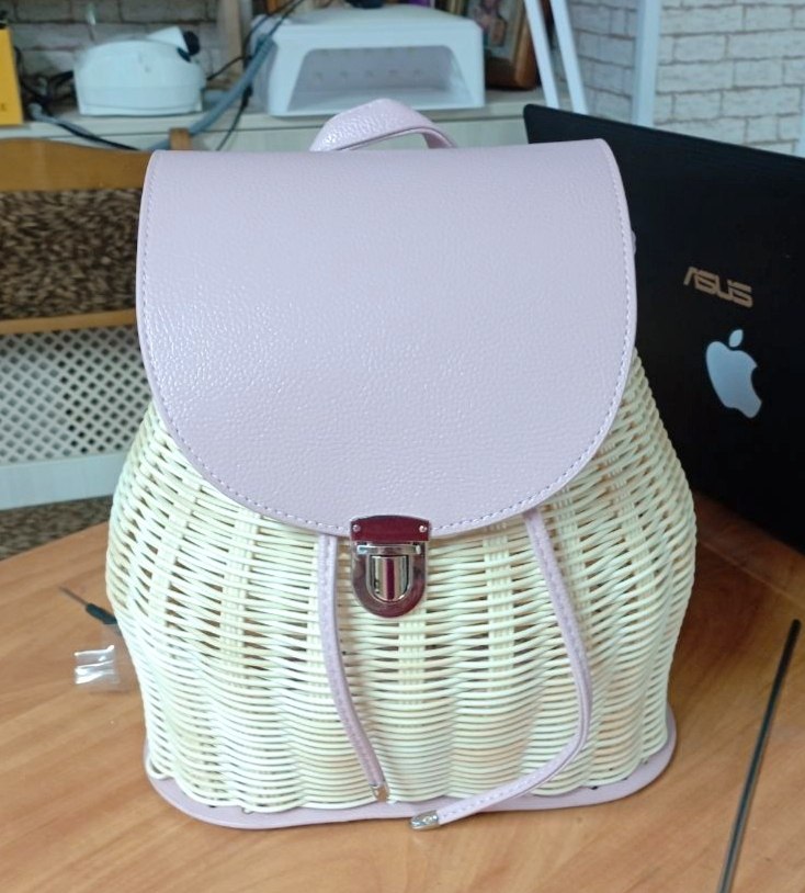 Жительница Красной Яруги Елена Карачарова, благодаря средствам соцконтракта, открыла свою мастерскую по созданию изделий из ротанга Жительница Красной Яруги Елена Карачарова, благодаря средствам соцконтракта, открыла свою мастерскую по созданию изделий из ротанга