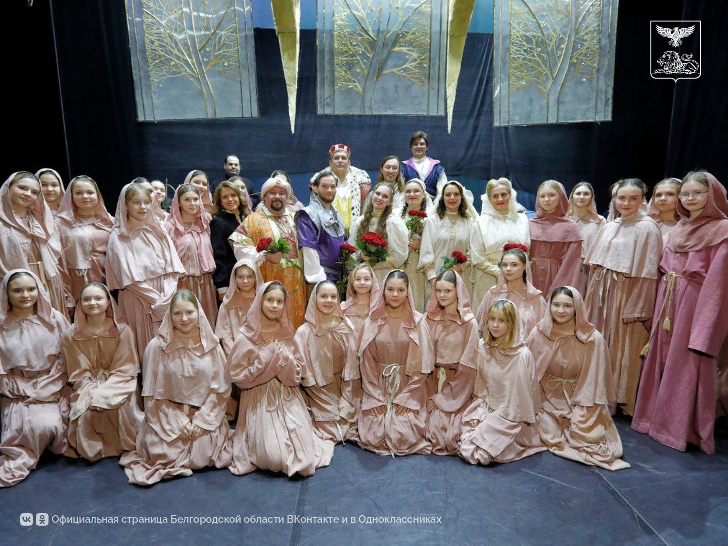 Учащиеся детских школ искусств из Белгорода, Курска, Губкина и Старого Оскола приняли участие в постановке оперы Петра Чайковского «Иоланта» на сцене Воронежского театра оперы и балета