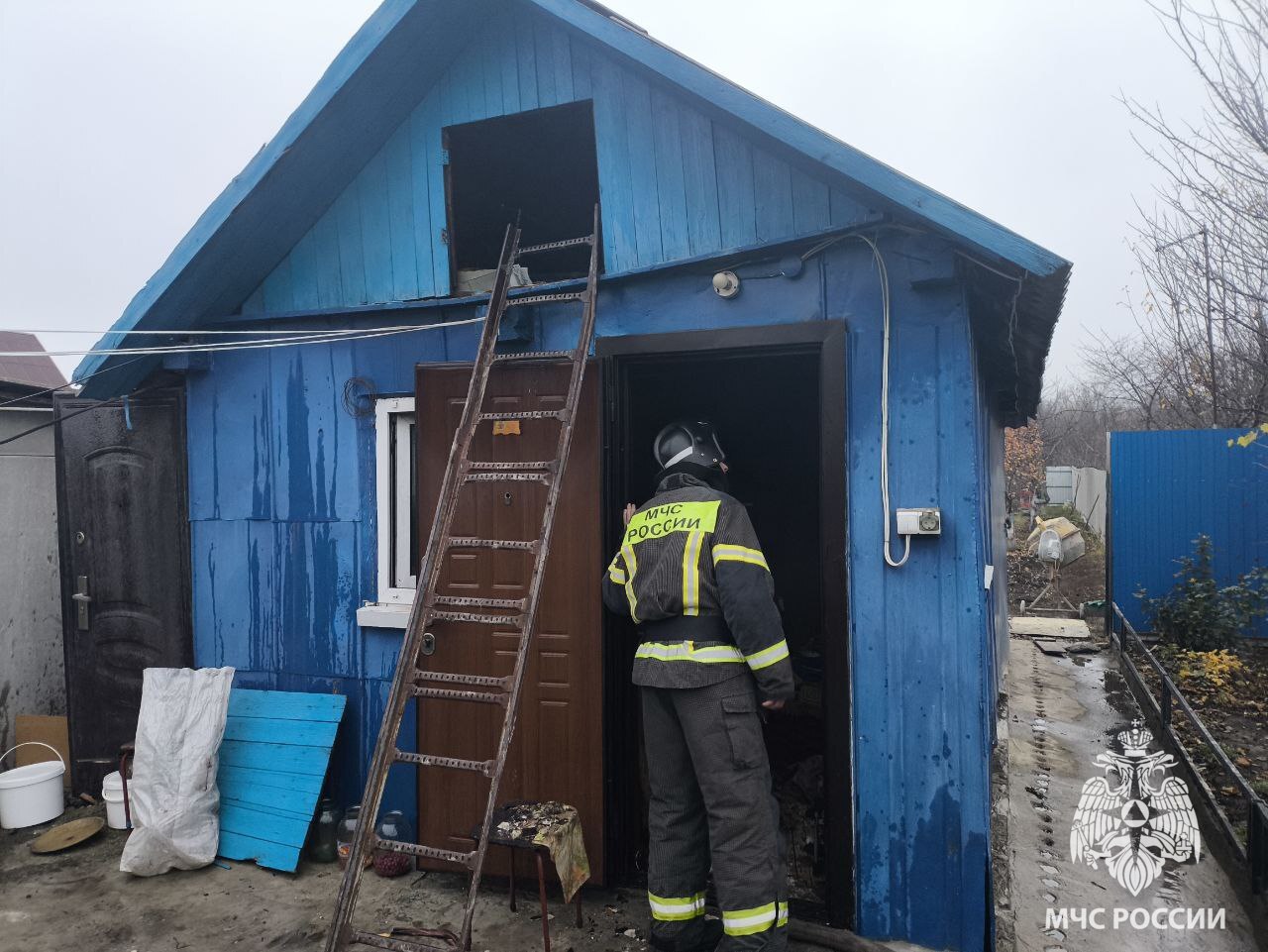 За прошедшие сутки на территории региона зарегистрировано 7 пожаров, 2 из которых произошли в жилых помещениях За прошедшие сутки на территории региона зарегистрировано 7 пожаров, 2 из которых произошли в жилых помещениях