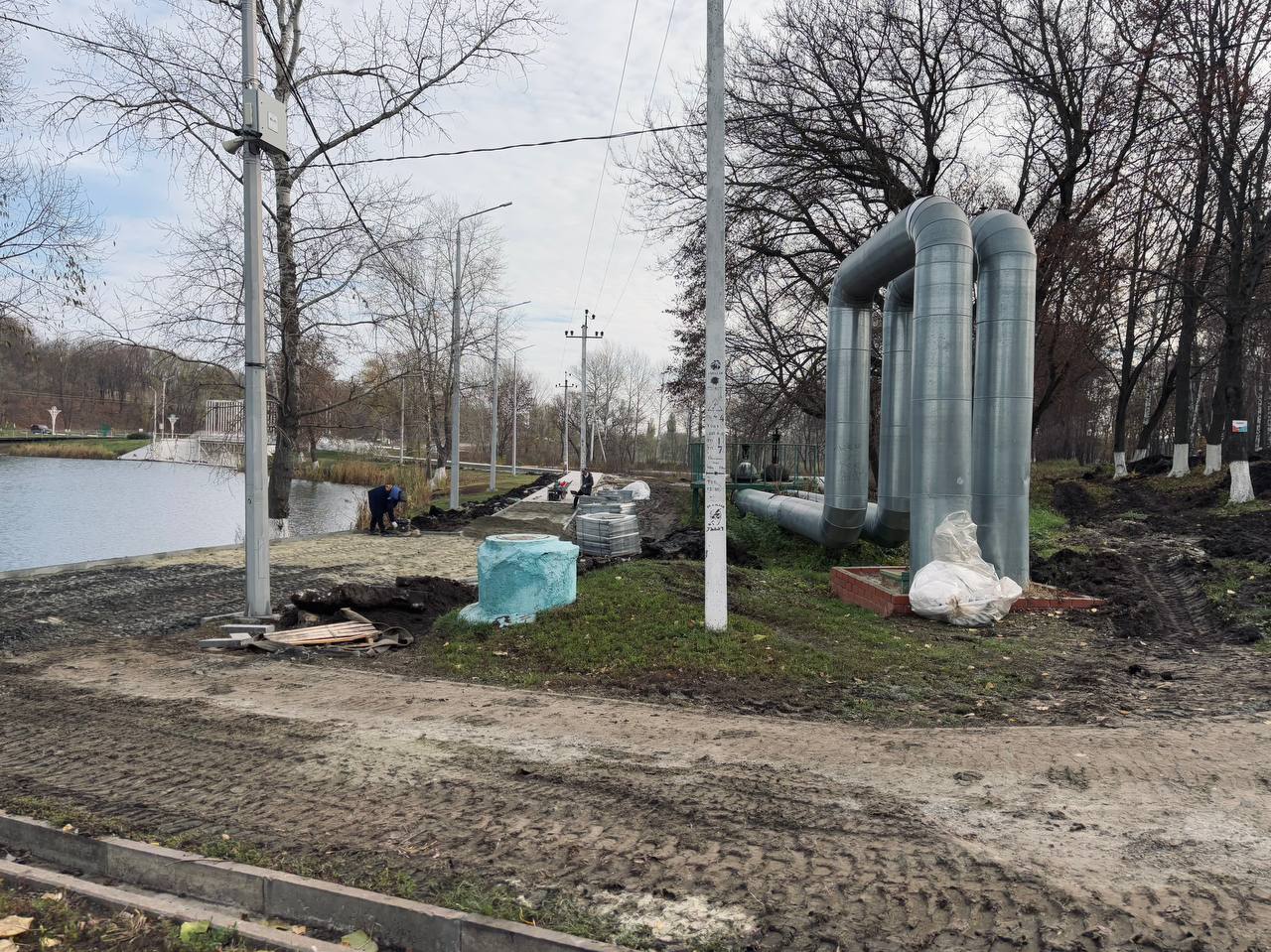 Михаил Лобазнов: Совместно с руководителями служб ЖКХ, строительства, торговли провел очередное выездное совещание по благоустройству верхнего и нижнего парков, а также территории проекта «Бионика» Михаил Лобазнов: Совместно с руководителями служб ЖКХ, строительства, торговли провел очередное выездное совещание по благоустройству верхнего и нижнего парков, а также территории проекта «Бионика»