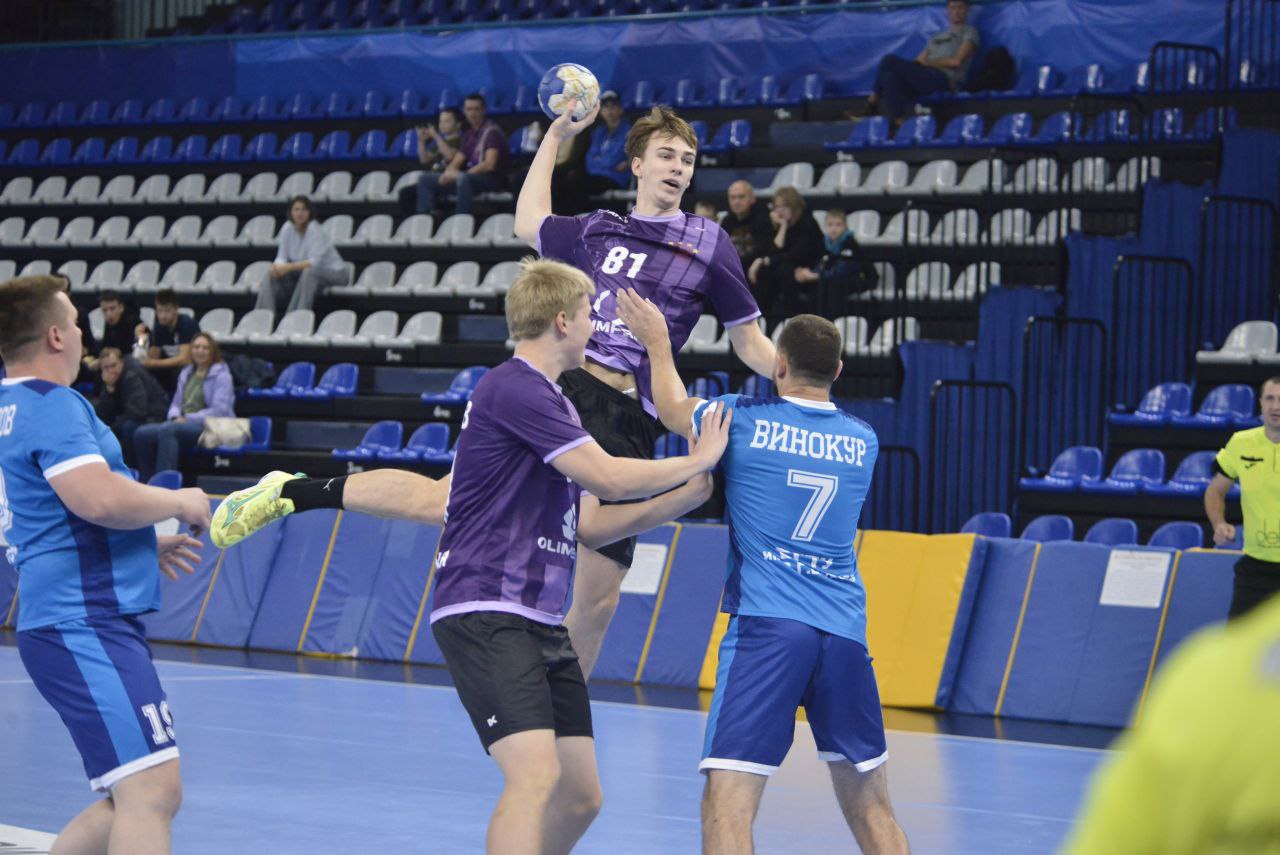 «Технолог-Спартак» одержал две победы над «Чеховскими медведями – 2»