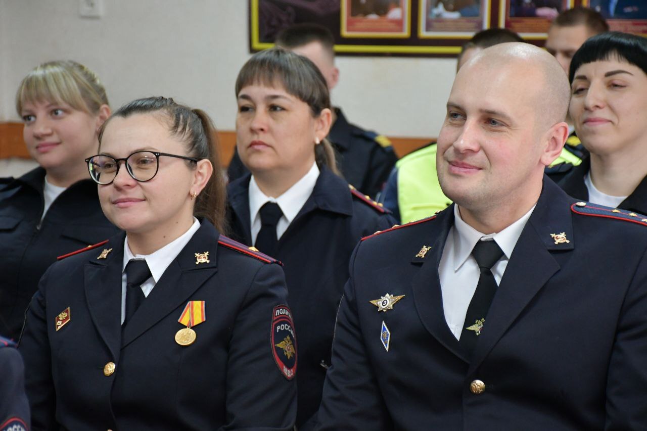 Глава Красногвардейского муниципального округа поздравила сотрудников и ветеранов органов внутренних дел с профессиональным праздником Глава Красногвардейского муниципального округа поздравила сотрудников и ветеранов органов внутренних дел с профессиональным праздником