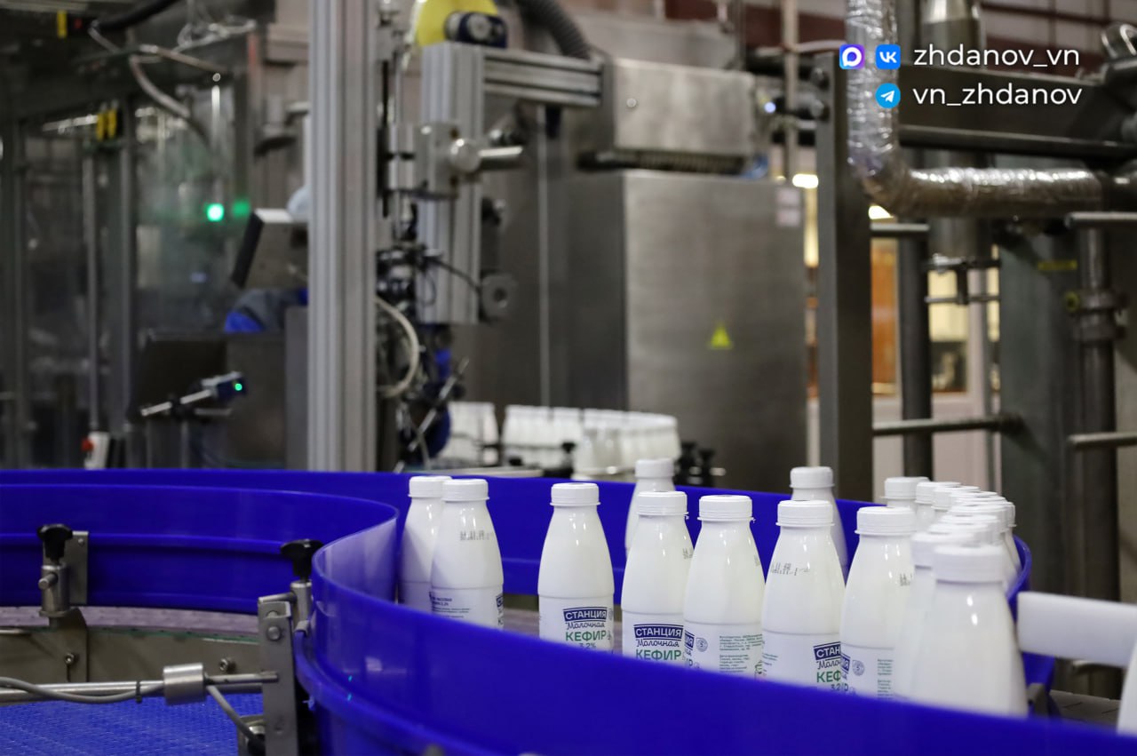 Владимир Жданов: Рабочая поездка на молочный комбинат «Авида» Владимир Жданов: Рабочая поездка на молочный комбинат «Авида»