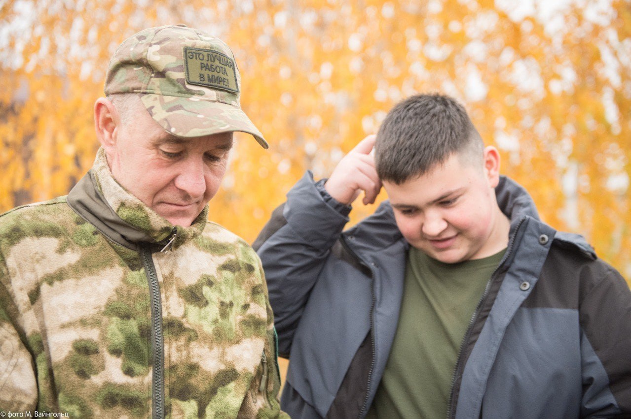 11-летний мальчик помогал спасать людей в Масловой Пристани после обстрела ВСУ 11-летний мальчик помогал спасать людей в Масловой Пристани после обстрела ВСУ