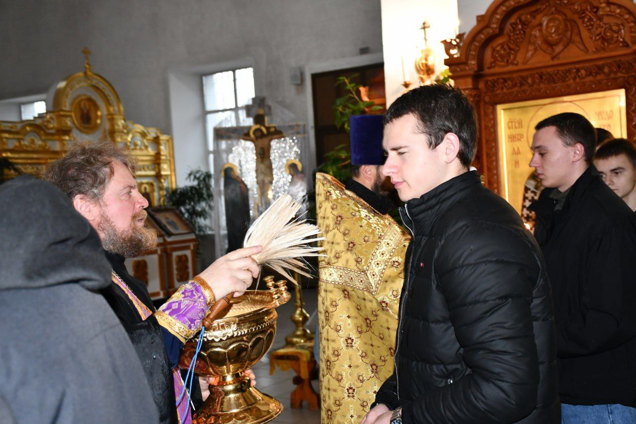 Галина Руденко: Сегодняшний день был отмечен теплыми словами поддержки в адрес юношей, отправляющихся с честью выполнять свой долг перед Отечеством Галина Руденко: Сегодняшний день был отмечен теплыми словами поддержки в адрес юношей, отправляющихся с честью выполнять свой долг перед Отечеством