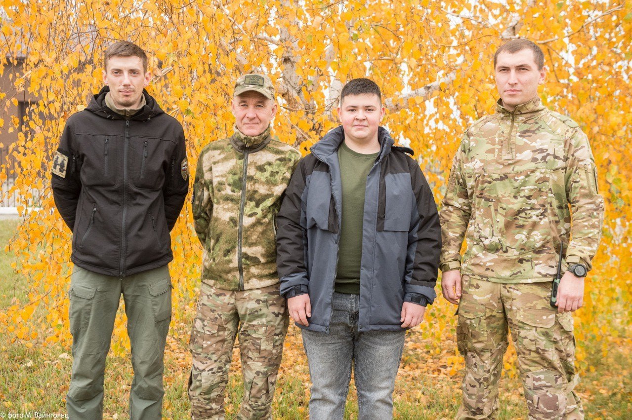 11-летний мальчик помогал спасать людей в Масловой Пристани после обстрела ВСУ 11-летний мальчик помогал спасать людей в Масловой Пристани после обстрела ВСУ